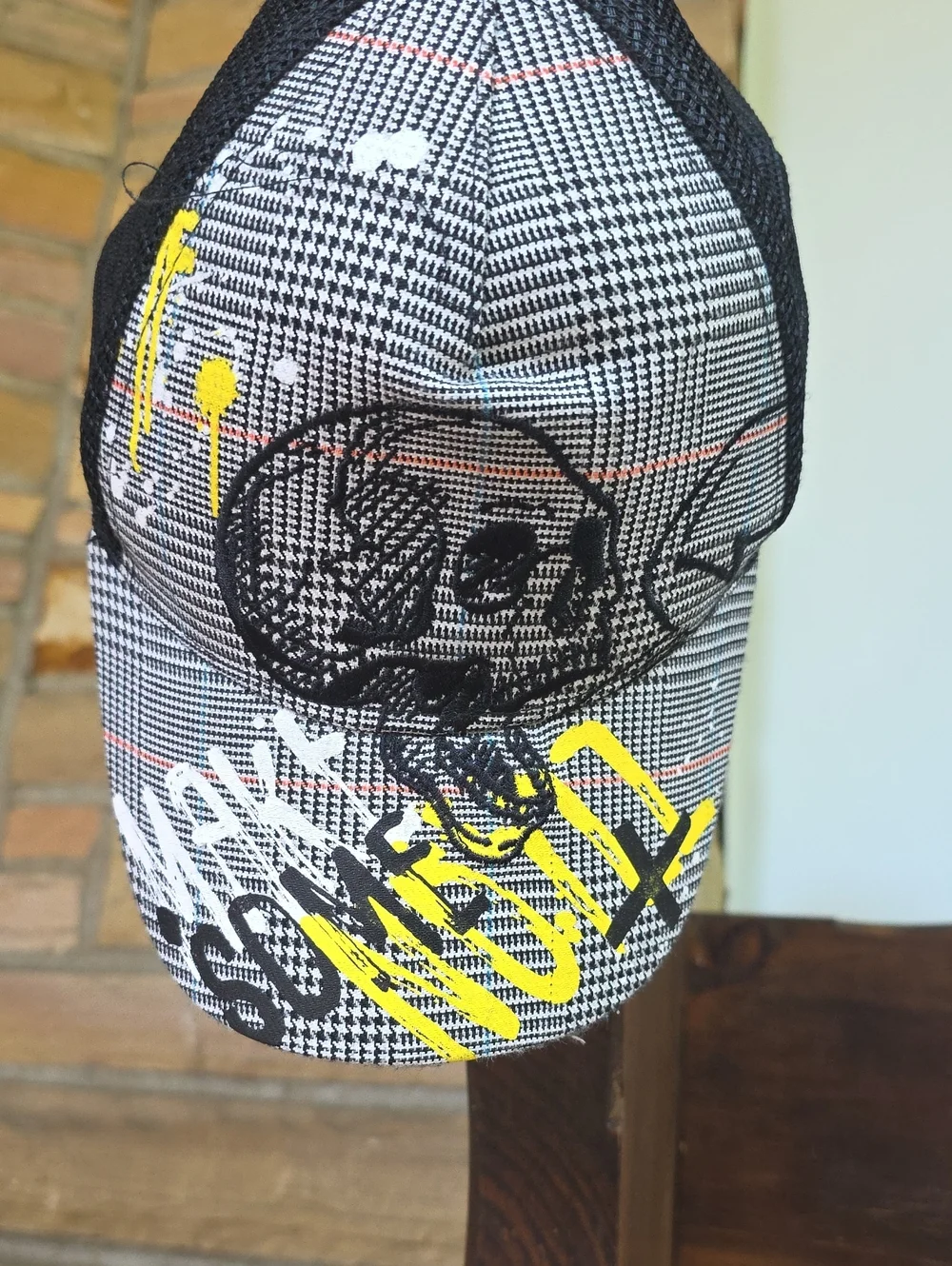 Boys Skull Graphic Trucker Hat in Black, Gray & Yellow